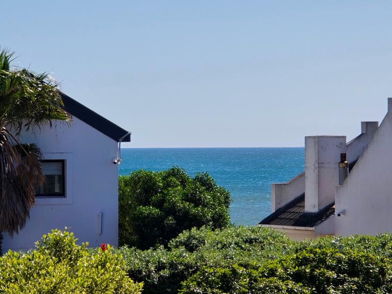 5 Bedroom Property for Sale in Golden Mile Western Cape